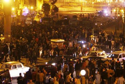 تفريق تظاهرة في مصر ضد تبرئة مبارك