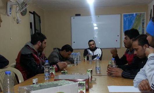 اجتماع لإدارة نادي العودة في مخيم الرشيدية
