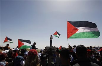 مسيرات لدعم الأسرى الإداريين في غزة