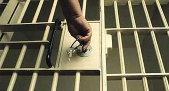7 أسرى يدخلون أعواماً جديدة في معتقلات الاحتلال