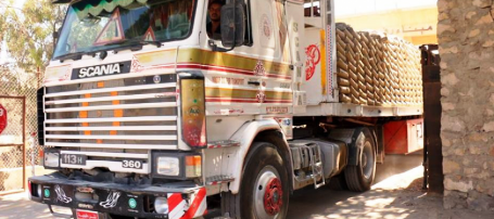 وقود واسمنت لغزة عبر معبر رفح البري