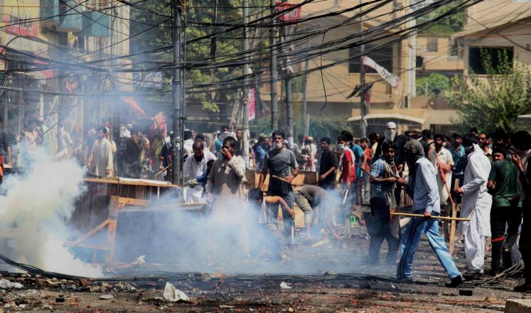 محدث: جرح عدد من الأشخاص خلال تظاهرات لأنصار القادري في إسلام اباد