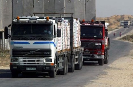 650 شاحنة إلى غزة اليوم عبر كرم أبو سالم