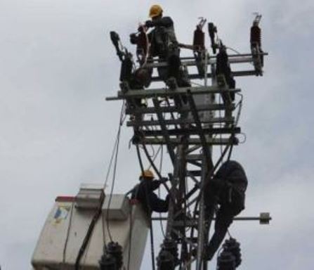 الاحتلال يرفض إصلاح أحد خطوط التغذية الكهربائية لغزة