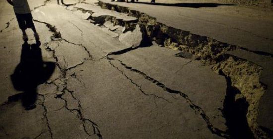 زلزال يضرب منطقة منطقة منوجان وسط إيران