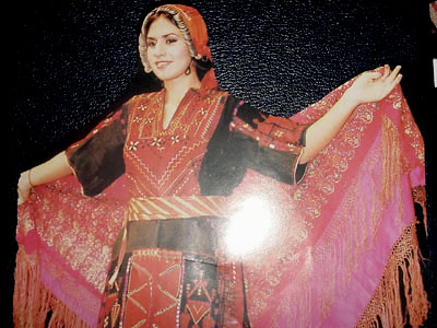 من الذاكرة ..الثوب الفلسطيني 