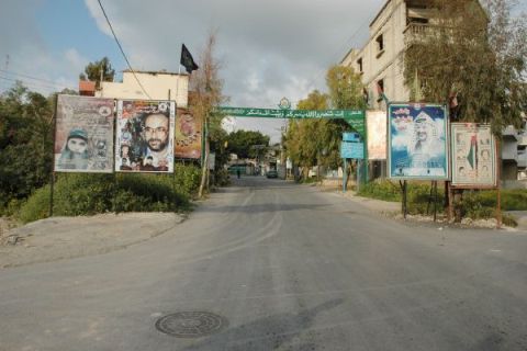 الفصائل تعيد فتح عيادة الأونروا في مخيم برج الشمالي