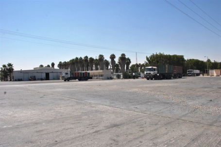 عبور 520 شاحنة بضائع الى القطاع