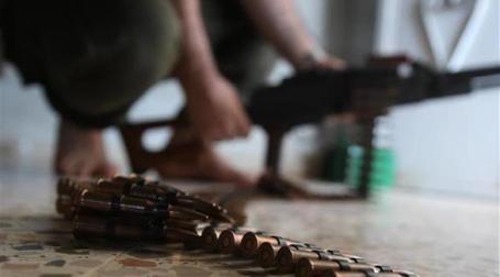 لبنان... اشتباكات متقطعة في مخيم عين الحلوة