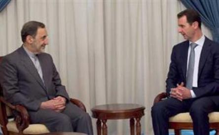 الأسد يلتقي ولايتي ويؤكد أهمية الدعم الإيراني لدمشق 