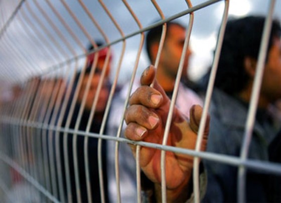 أحرار يطالب بالإفراج عن 17 نائباً ووزيرين مختطفين بمعتقلات الاحتلال