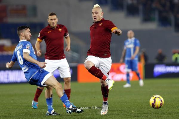 صراع انجليزي ثنائي شرس على لاعب روما