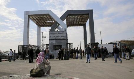 السلطات المصرية تمدد فتح معبر رفح ليوم غد الاربعاء