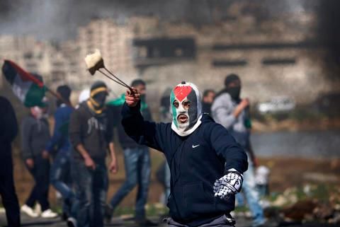 مواجهات في مناطق عدة من الضفة الغربية