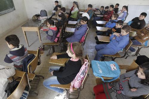 سوريا: آلاف الأطفال الفلسطينيين لا يتابعون دراستهم بسبب الاشتباكات