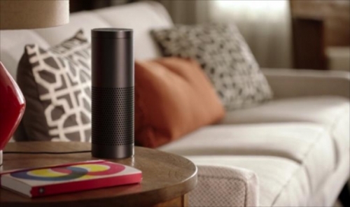 جهاز منزلي يتلقى الأوامر وينفذها بالصوت 