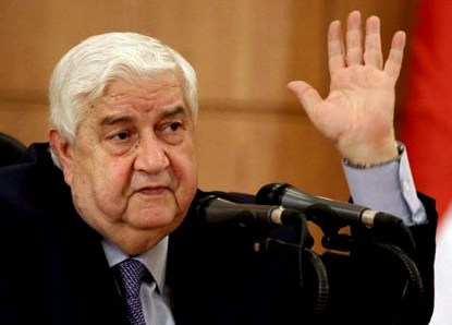 المعلم يصل إلى موسكو لبحث إعادة إطلاق المفاوضات السياسية