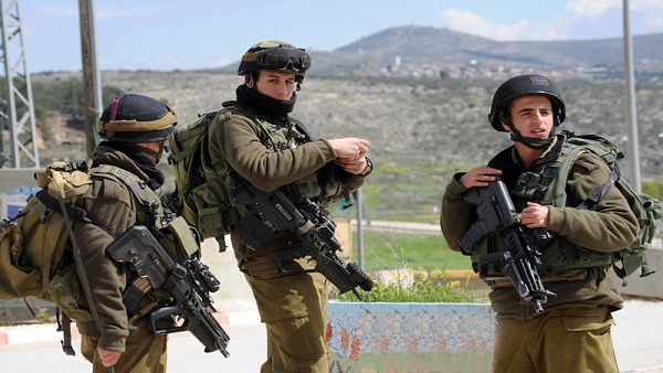 الضفة.. قوات الاحتلال تعتقل 10 مواطنين بينهم أطفال