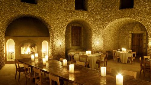 أغرب فندق بالعالم.. لا كهرباء ولا هواتف!