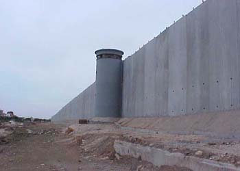 حكومة الاحتلال تبحث المصادقة على المسار القديم لجدار الفصل العنصري