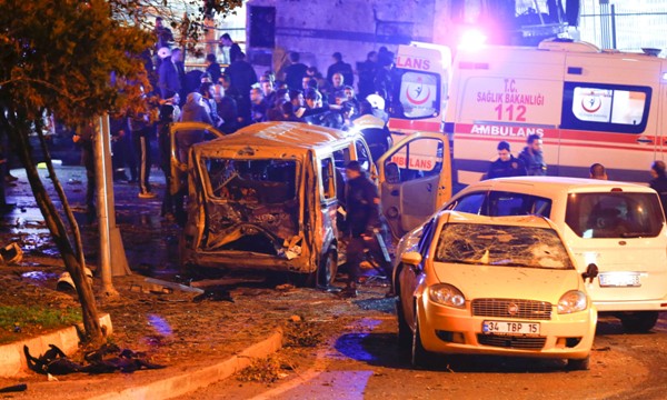 تركيا.. 38 قتيلاً و155 جريحاً حصيلة تفجيري اسطنبول