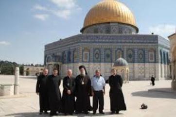 وفد كنسي مسيحي يزور تضامنا الأقصى المبارك 