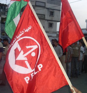 الشعبية تدعو لمساندة أسراها المضربين عن الطعام