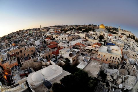 القدس بين الألم والأمل.. أحمد عطون