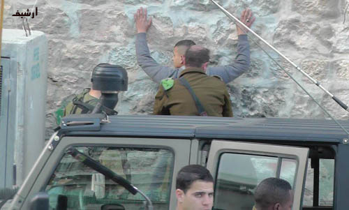 قوات الاحتلال تعتقل مواطنين من بلدة صوريف