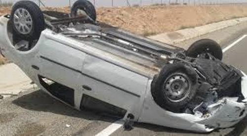 اصابة اربعة شبان بجراح في حادث سير