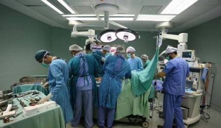 جنين... وفد طبي باكستاني تطوعي لمعالجة الاطفال