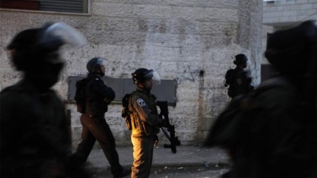 القدس.. اصابة رضيع جراء اعتداء المستوطنين على أهالي سلوان