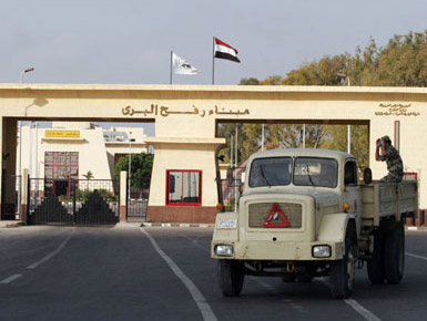 إجراء مباحثات لتولي مسؤولين فلسطينيين إدارة معبر رفح
