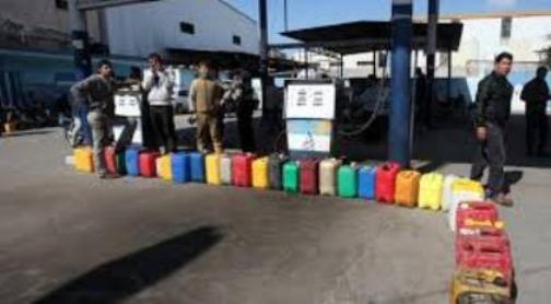 استئناف ضخ الوقود في غزة بعد اصلاح اعطال الخطوط