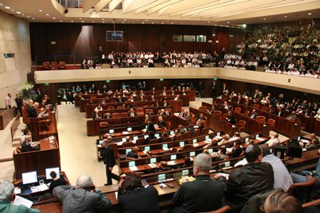 اقتراح قانون لرفع علم الكيان بكل مناسبة يشارك فيها عضو كنيست