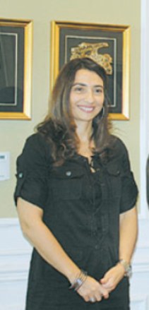 الشوبكي يبحث مع مستشارة مفوض عام الأونروا مستجدات القضية وإعادة اعمار غزة