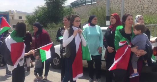 أهالي سخنين يحتشدون لاستقبال المحررة لينا الجربوني