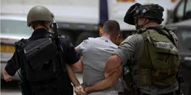 قوات الاحتلال تعتقل 12 فلسطينيا من مختلف مناطق الضفة
