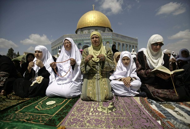 إبعاد سيدة عن المسجد الأقصى لأسبوعين