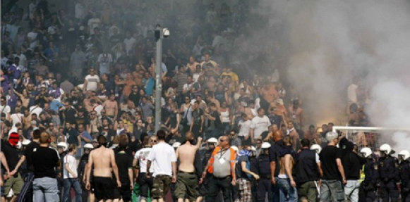 وفاة شخصين خلال مصادمات تلت ديربي الأرجنتين بكرة القدم