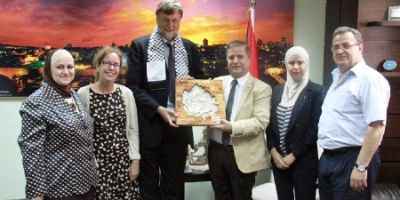 وزير الصحة يستقبل مدير البنك الدولي في الأراضي الفلسطينية