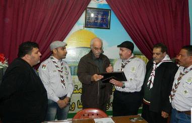 الكشاف الحركي يزور الحاج رفعت شناعة أمين سر فتح بلبنان