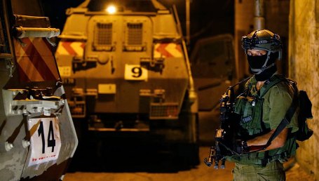 الاحتلال يعتقل 17 مواطنا من الضفة الغربية