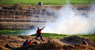 إصابات بالاختناق خلال مواجهات مع الاحتلال شرق البريج