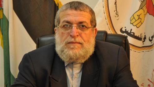 عزام: مصر حريصة على رفع المعاناة عن شعبنا