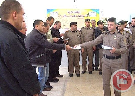 الحكومة بغزة تفرج عن 10 معتقلين من فتح