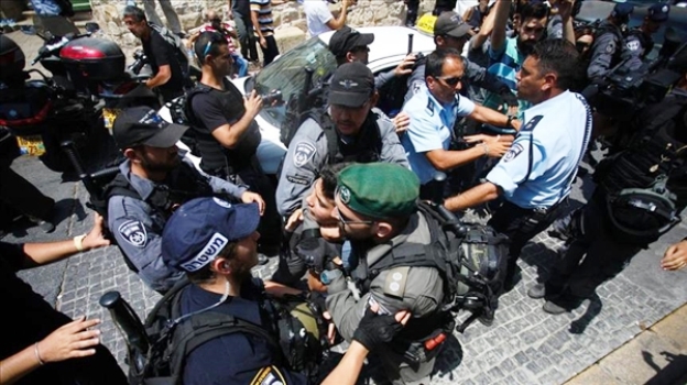 الهلال الأحمر: إصابة نحو 20 شخصاً في مواجهات مع قوات الاحتلال في القدس