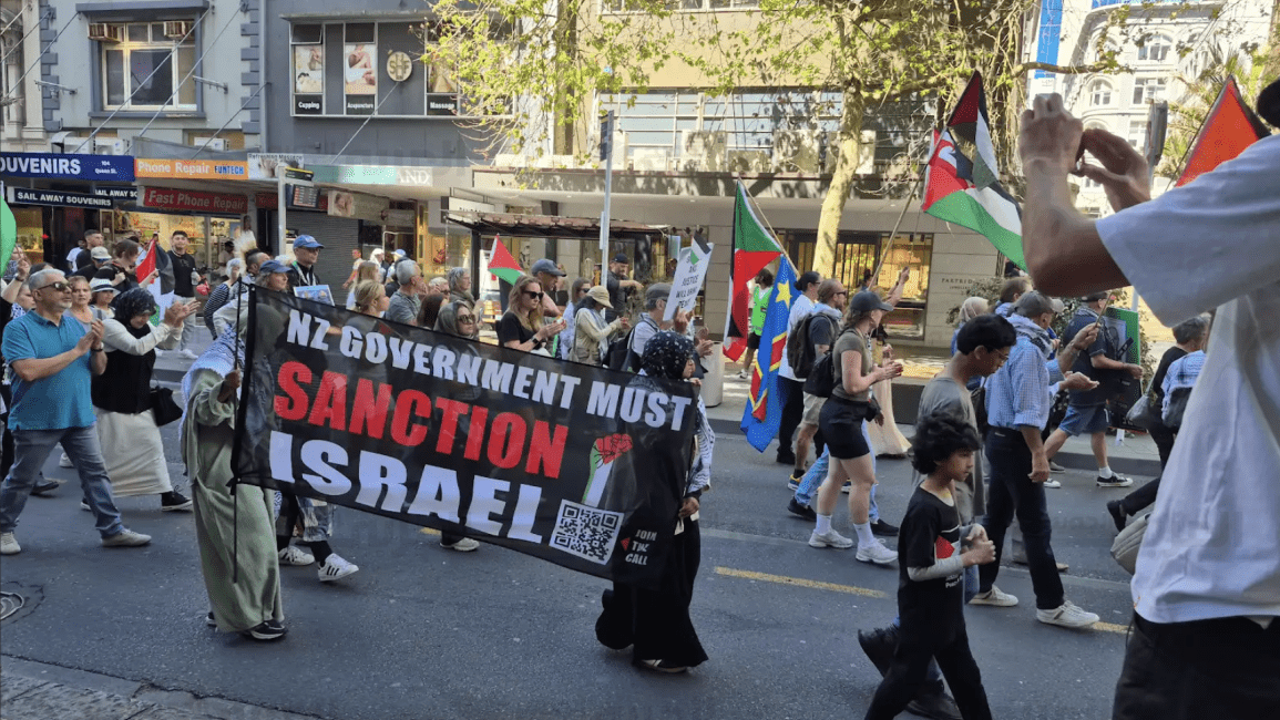 مظاهرة في نيوزيلندا.png