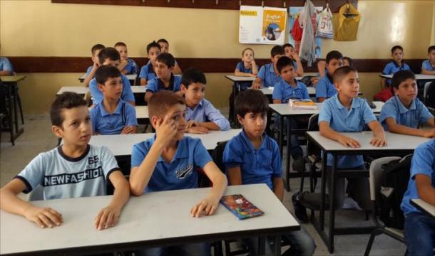 انتظام الدوام بمدارس الضفة بعد الاتفاق بين الحكومة واتحاد المعلمين