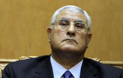 منصور يصدر قرارا بتشكيل لجنة تعديل قانونين